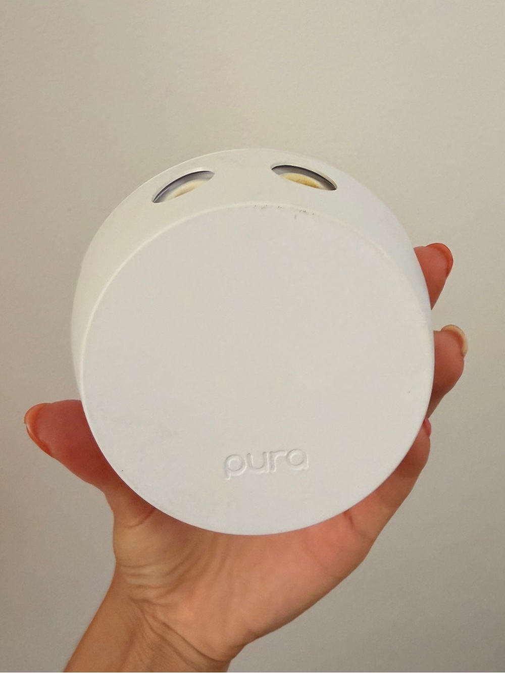 Pura diffuser wall plug in double cartridge